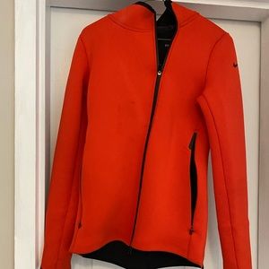 Women’s Nike therma-fit jacket